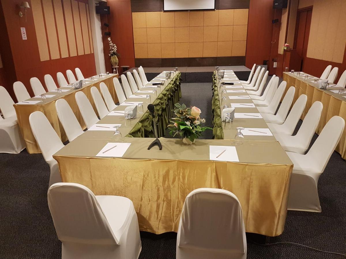 האט יאי Hatyai Golden Crown Hotel מראה חיצוני תמונה