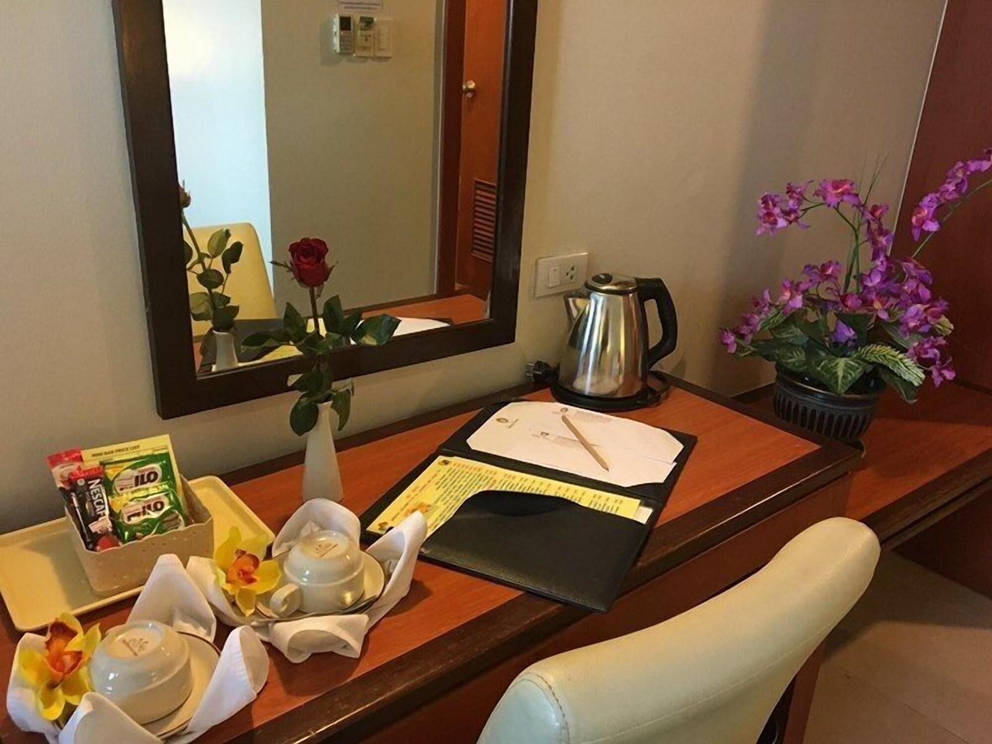 האט יאי Hatyai Golden Crown Hotel מראה חיצוני תמונה