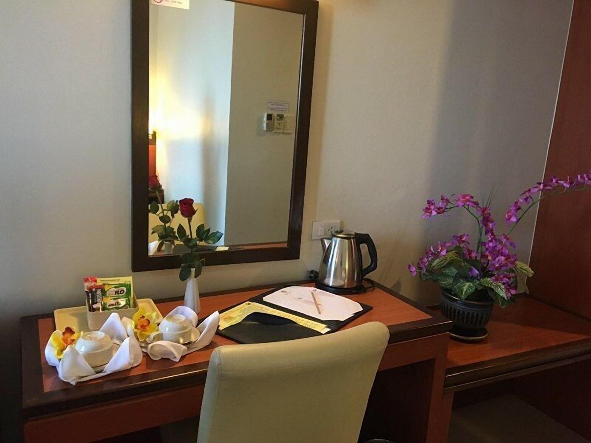 האט יאי Hatyai Golden Crown Hotel מראה חיצוני תמונה