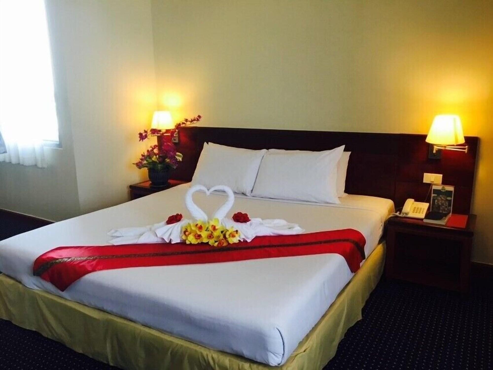 האט יאי Hatyai Golden Crown Hotel מראה חיצוני תמונה