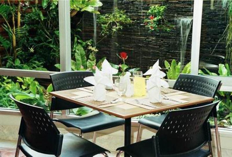 האט יאי Hatyai Golden Crown Hotel מראה חיצוני תמונה