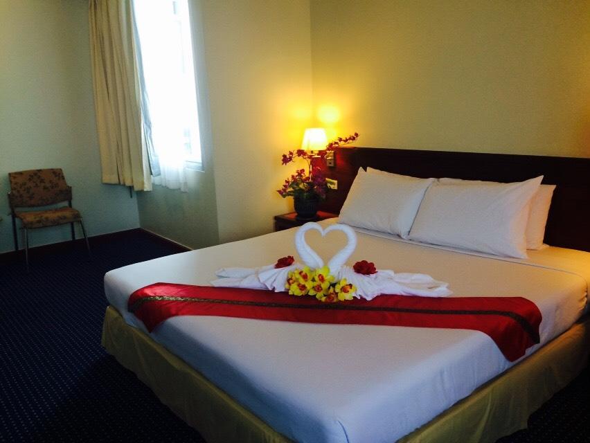 האט יאי Hatyai Golden Crown Hotel מראה חיצוני תמונה