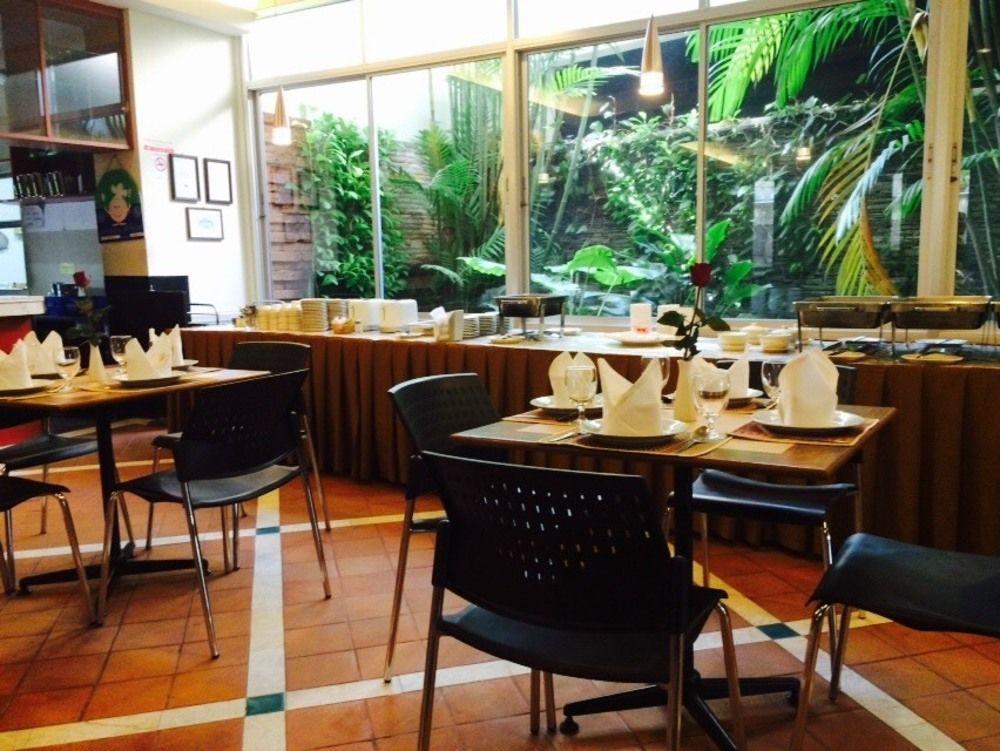 האט יאי Hatyai Golden Crown Hotel מראה חיצוני תמונה