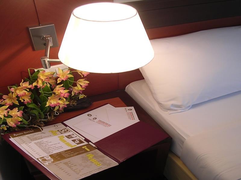 האט יאי Hatyai Golden Crown Hotel מראה חיצוני תמונה
