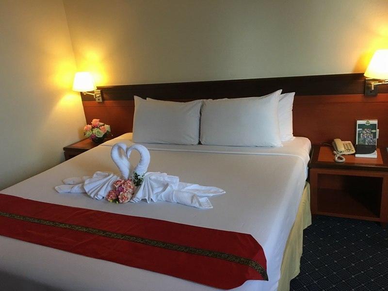 האט יאי Hatyai Golden Crown Hotel מראה חיצוני תמונה